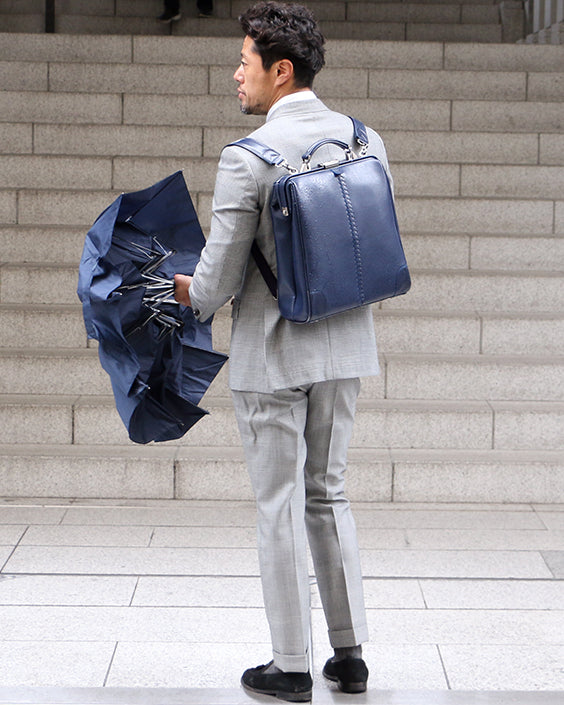 ユニセックス トートバッグ シンプル 防水仕様 通勤バッグ